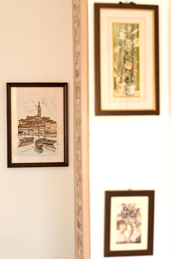 Apartman Mirna Rovigno Esterno foto