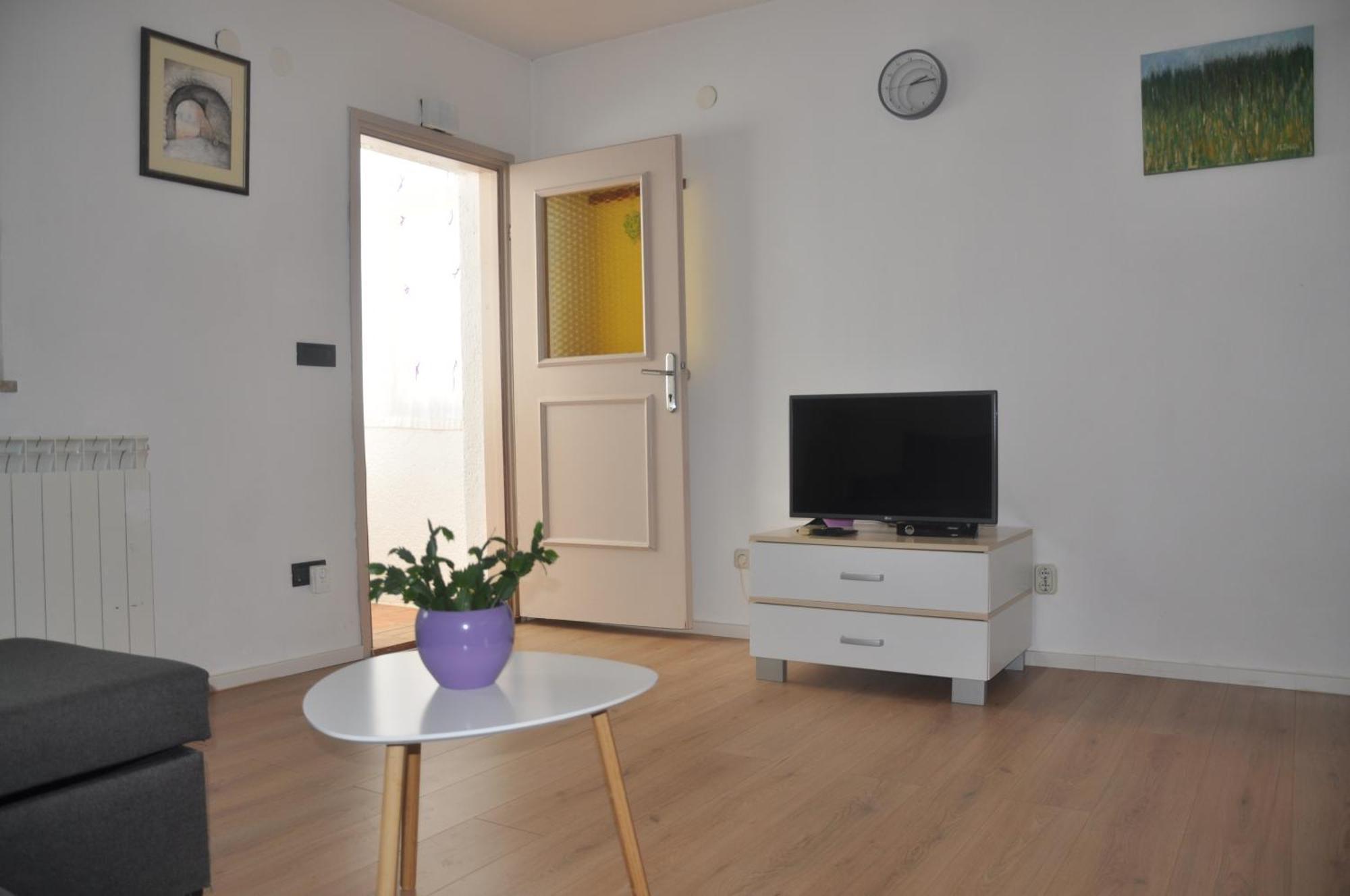 Apartman Mirna Rovigno Esterno foto
