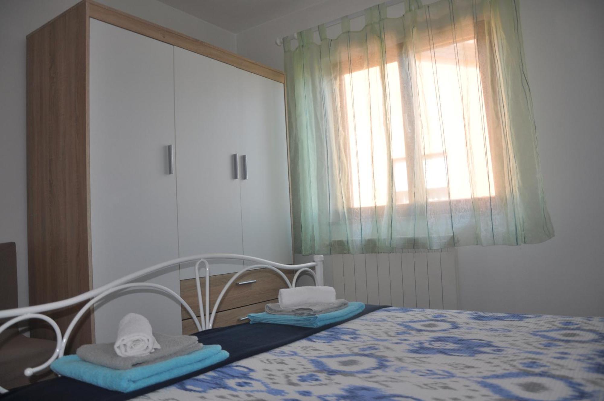 Apartman Mirna Rovigno Esterno foto