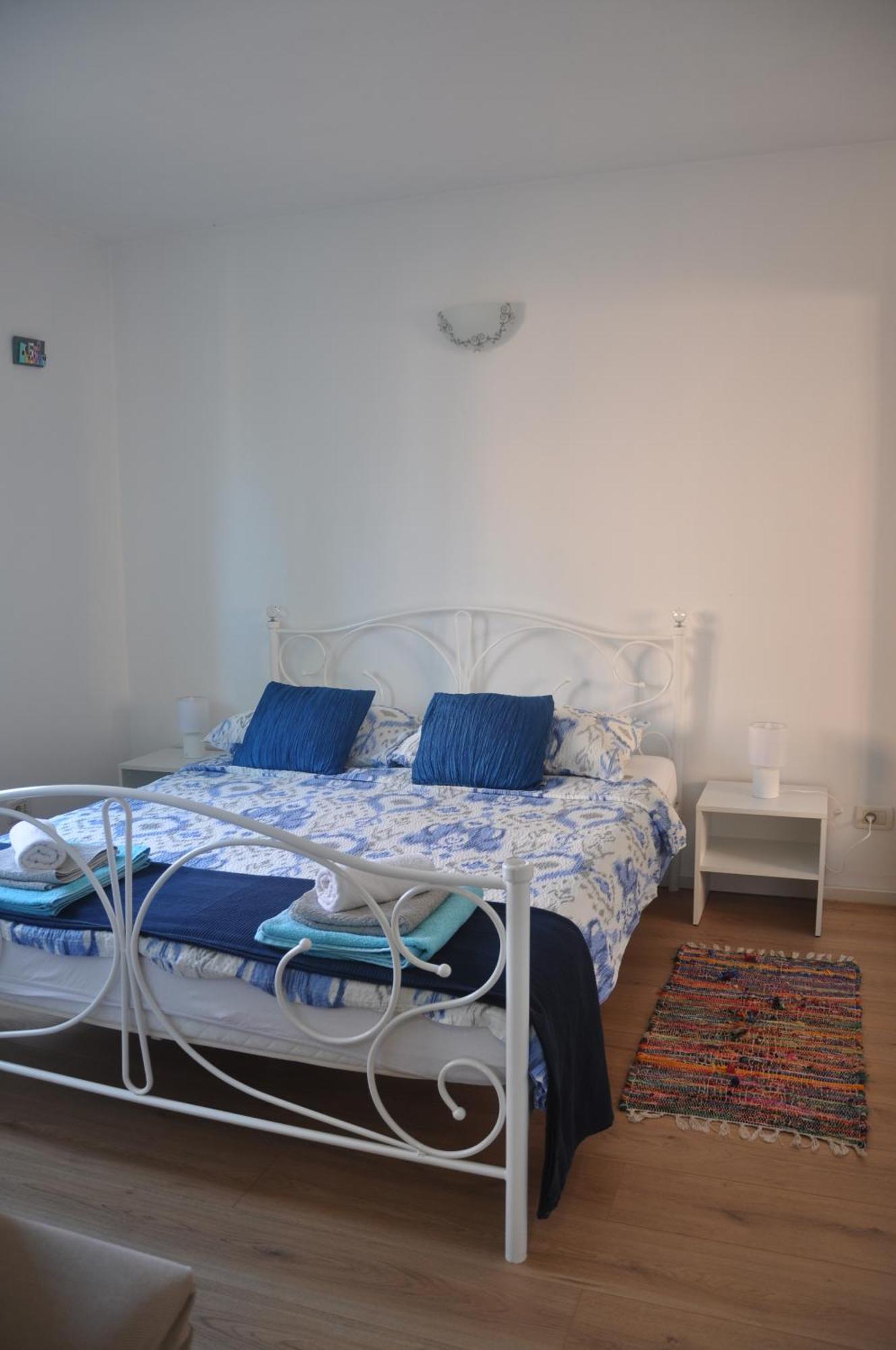 Apartman Mirna Rovigno Esterno foto