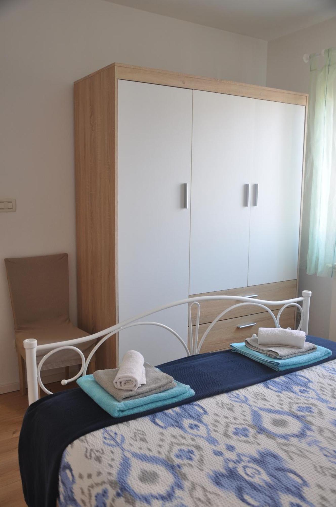 Apartman Mirna Rovigno Esterno foto